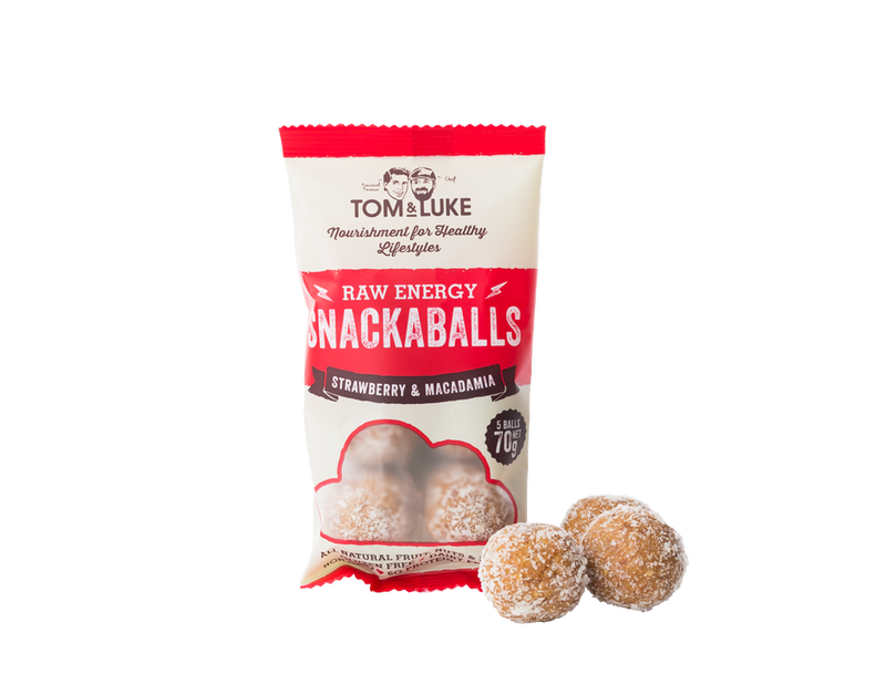 Strawberry & Macadamia Snackball 70g